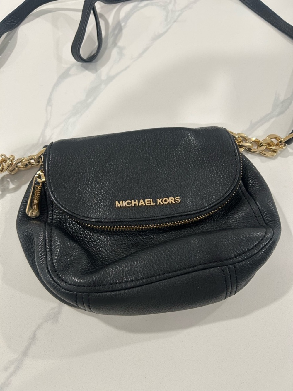 Michael Kors Black Pebbled Leather Crossbody with Gold Chain Accents - Picture 2 of 6